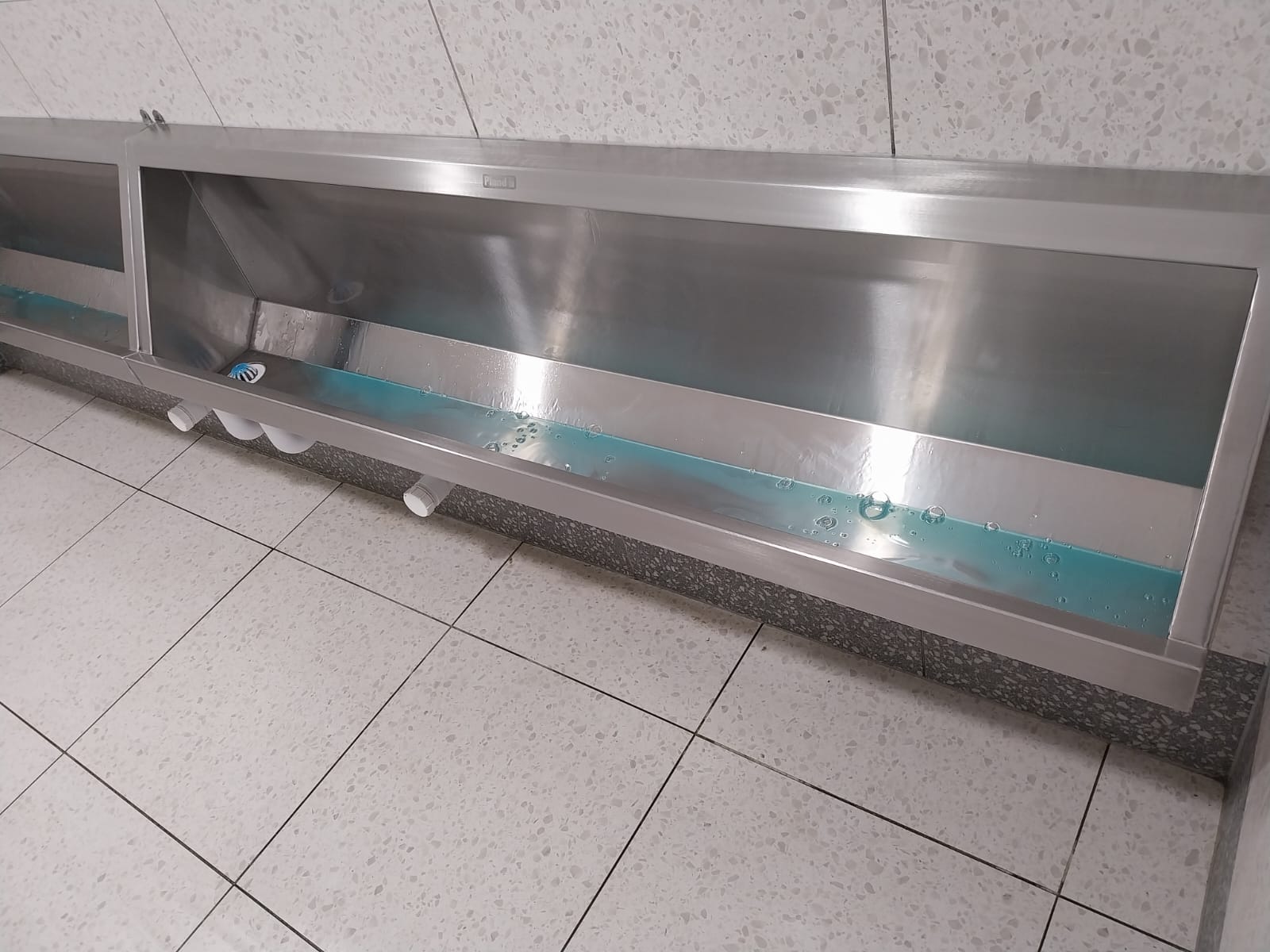 Trough deep clean: stainless steel troughs after a deep clean